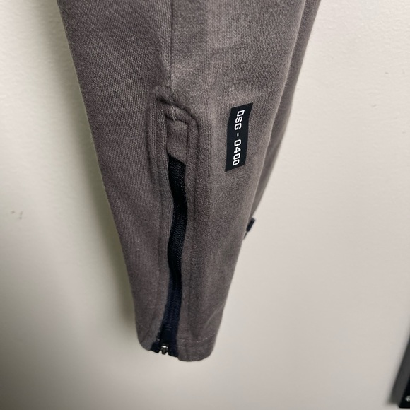 ASRV 0400. Core Division Cargo Zip Jogger - color Deep Taupe size xs men’s used - Picture 6 of 9